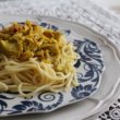 Przepis na spaghetti z kurczakiem curry, rodzynkami i mlekiem kokosowym